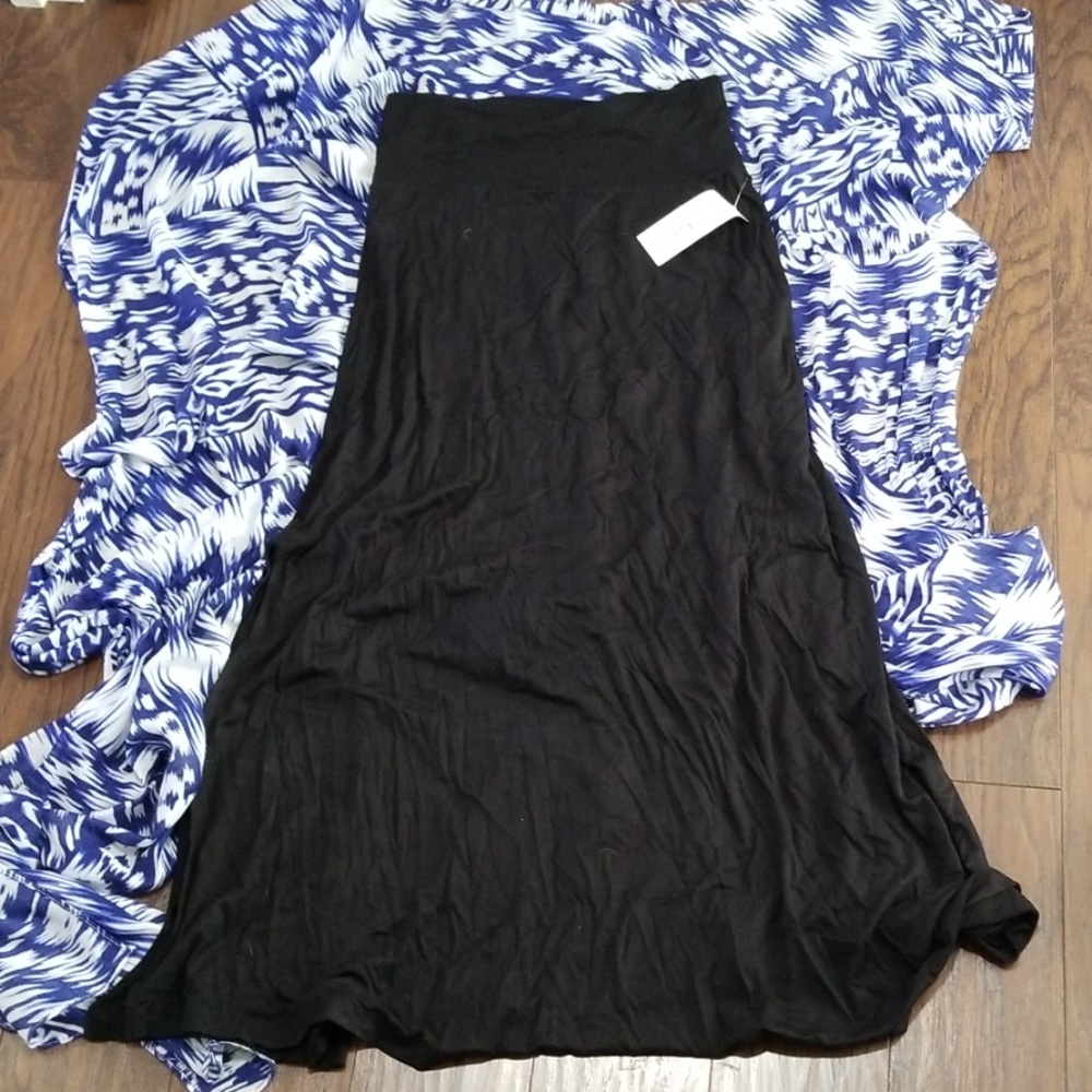 Everyly Grey maternity maxi skirt